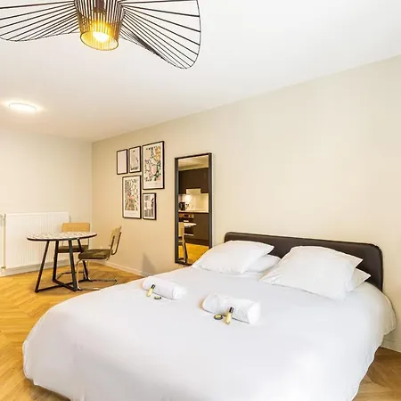 Guestready - Charming Hideaway In Vibrant Cachan